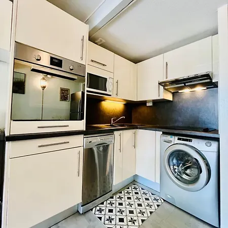 Clair De With Swimming Pool Holiday home *