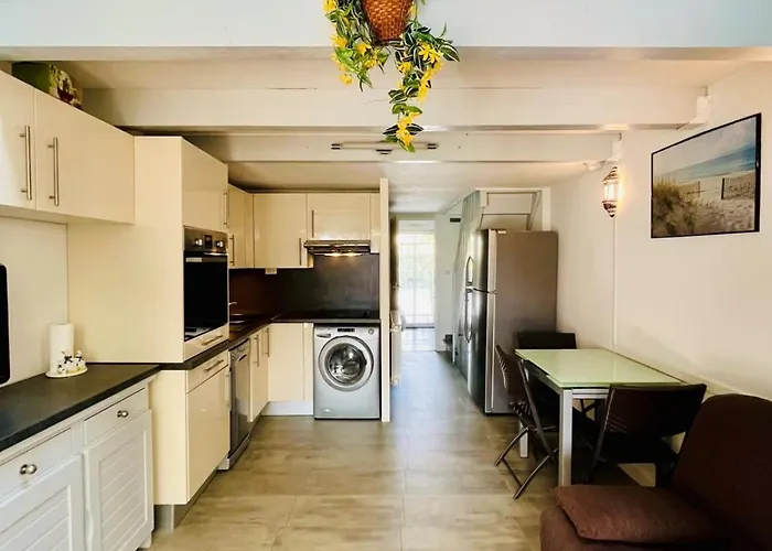 Casa vacanze Clair De With Swimming Pool *
